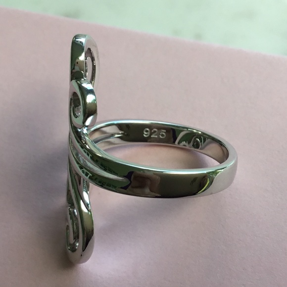 Sterling Silver Swirl Design Ring - Picture 16 of 16